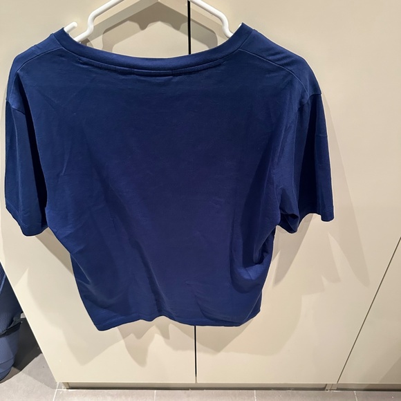 Lacoste v-neck T-shirt - Picture 3 of 4